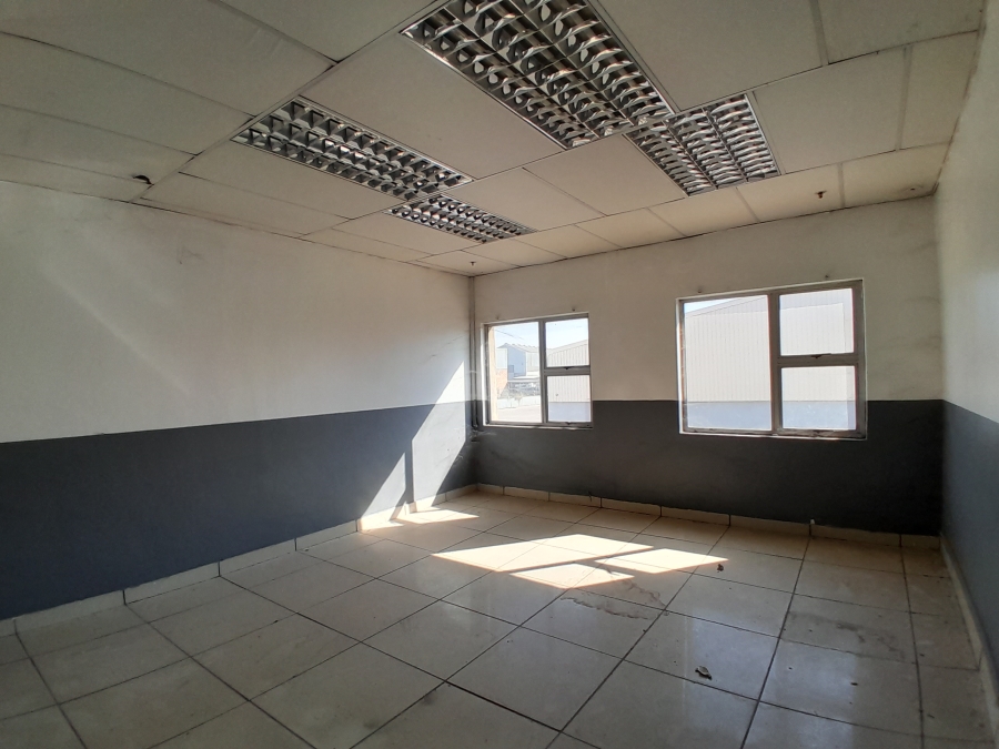 To Let commercial Property for Rent in Zinniaville North West